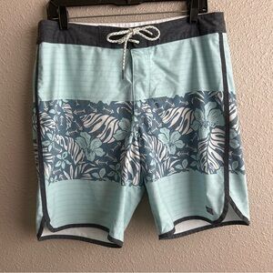 Salty Crew Breaker blue tropical floral striped‎ 9” swim boardshorts